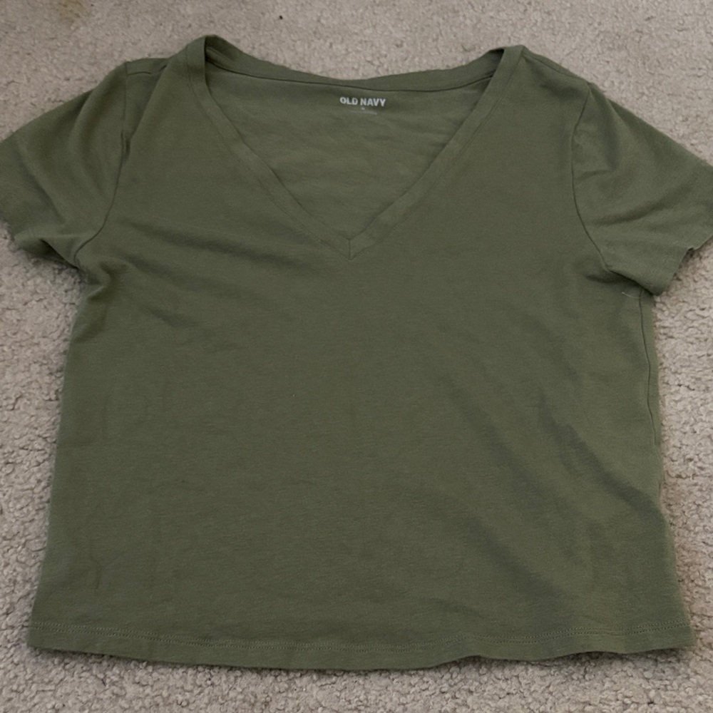 Old Navy Women's Green V-Neck Tee